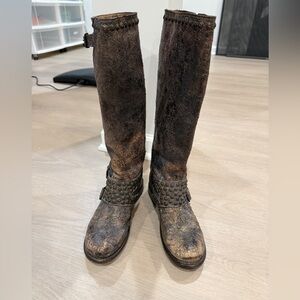 Like new. FRYE Jenna Tall Brown Studded Knee-High Boots distressed. Size 8.5